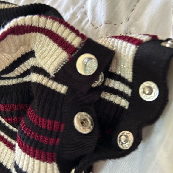 Burgundy, cream, black sweater - Picture 5 of 6